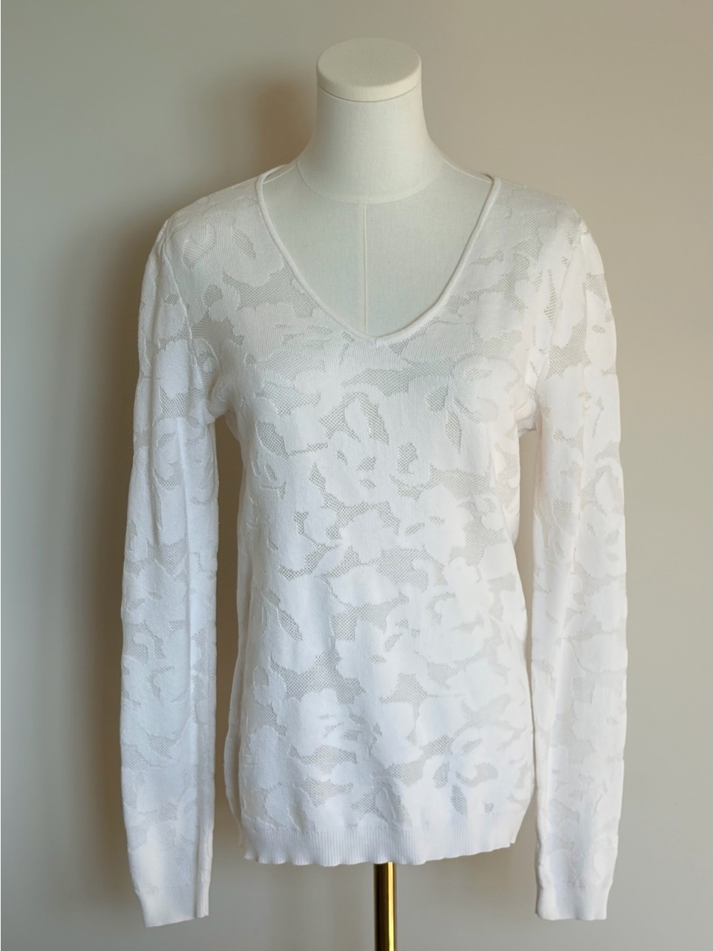 Ann Taylor Cream Floral V-Neck Sweater
